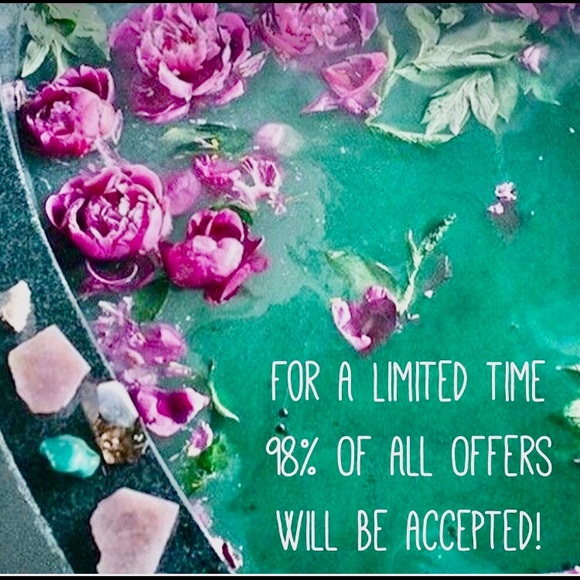 Bright Yellow Under Armour Womans Top - Picture 8 of 8